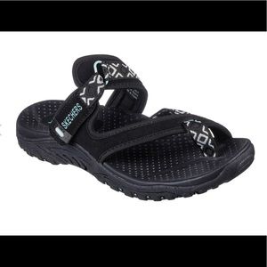 Skechers Reggae Trailway Sandals Size 9